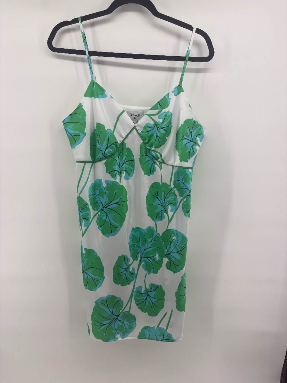 Diane Von Furstenberg spagetti strap mini length palm tree dress size large
